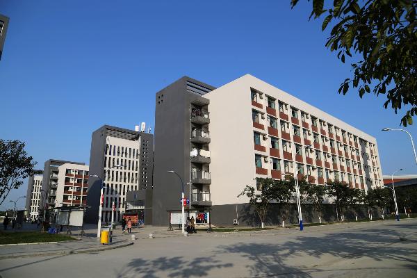 四川建筑职业技术学院学生公寓.jpg